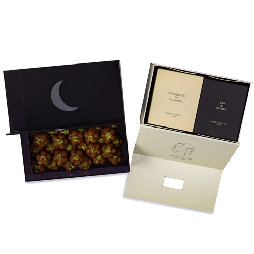 The Moon Box Nuqsa