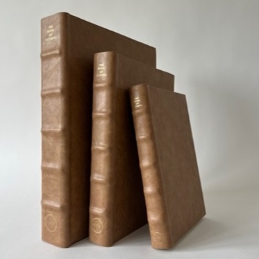 Dark Brown V.2 / Wooden Books / Koyne